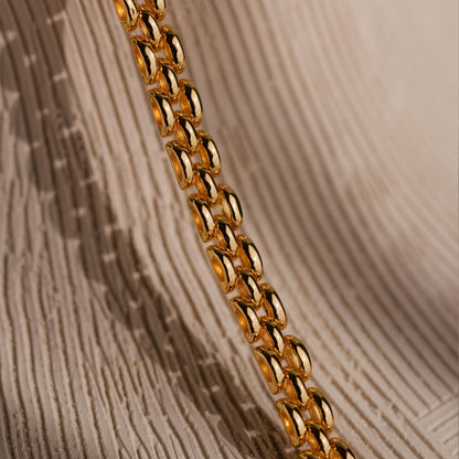 Strap Necklace