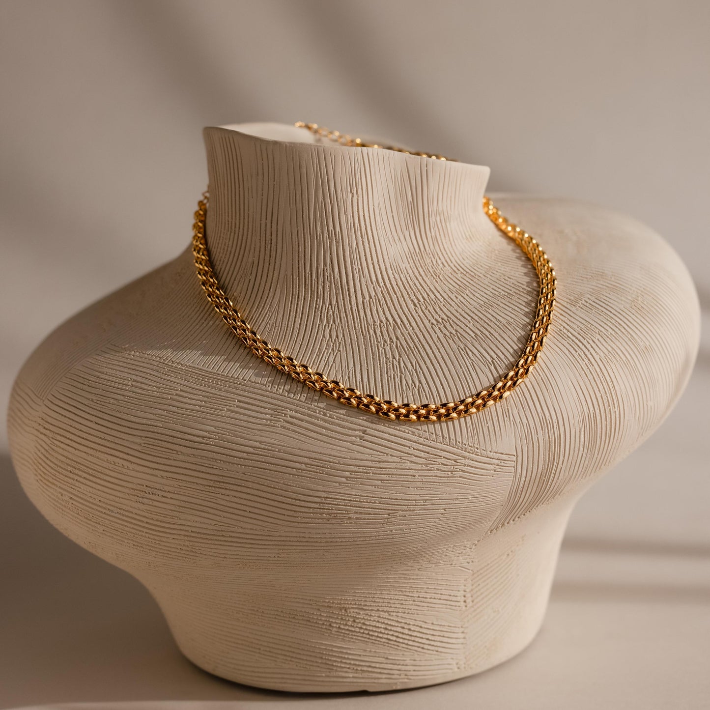Strap Necklace