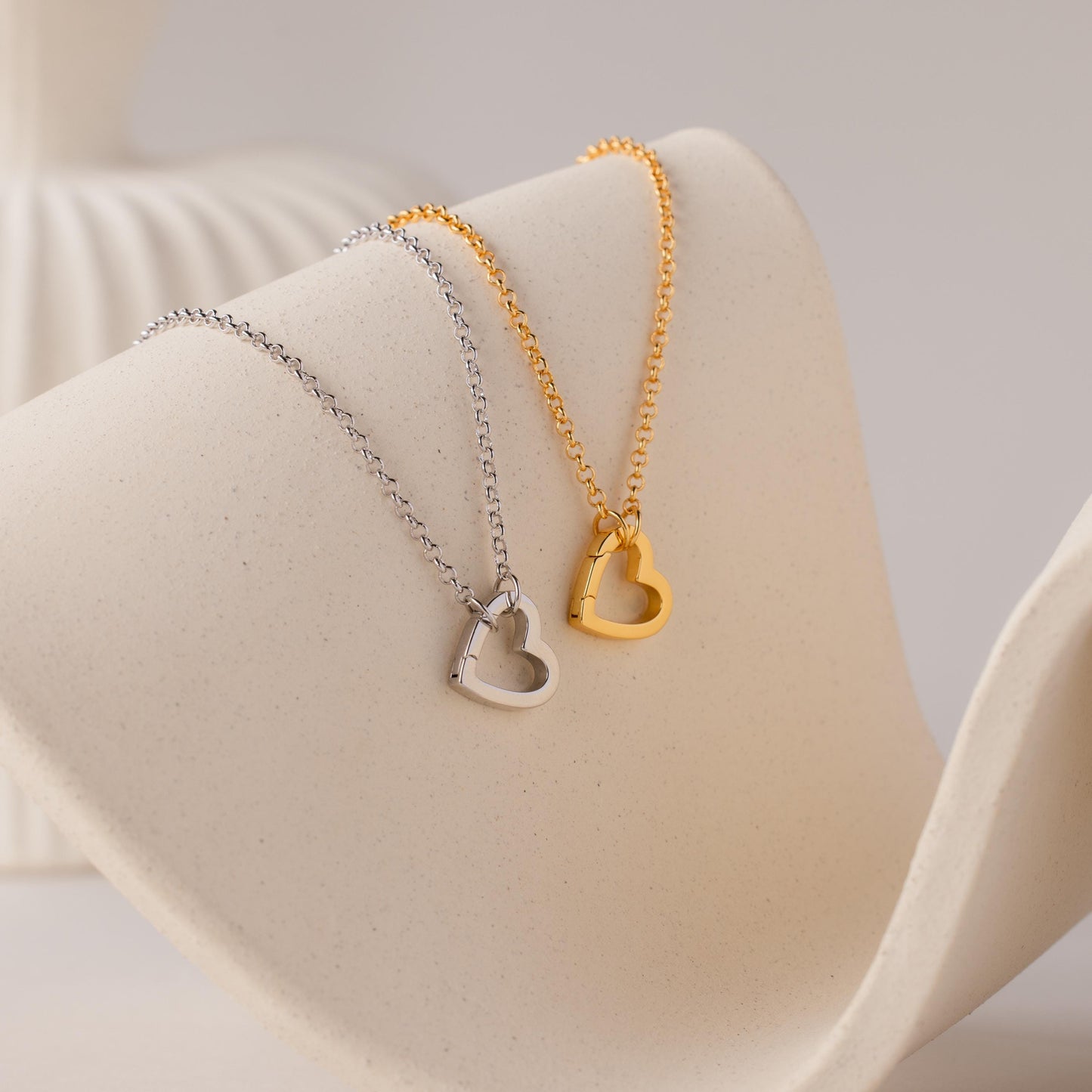 Rolo Heart Clasp Necklace