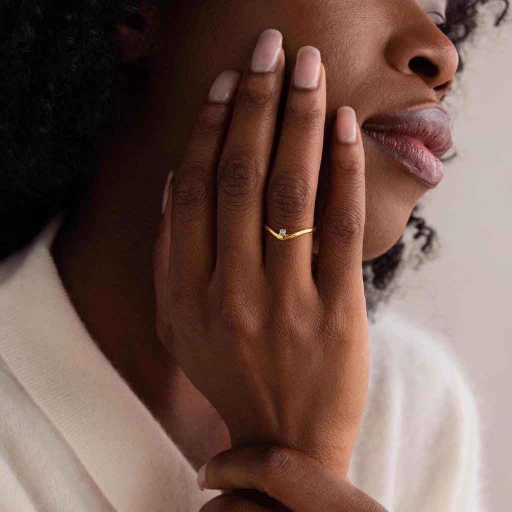 Birthstone Drop Curve Ring