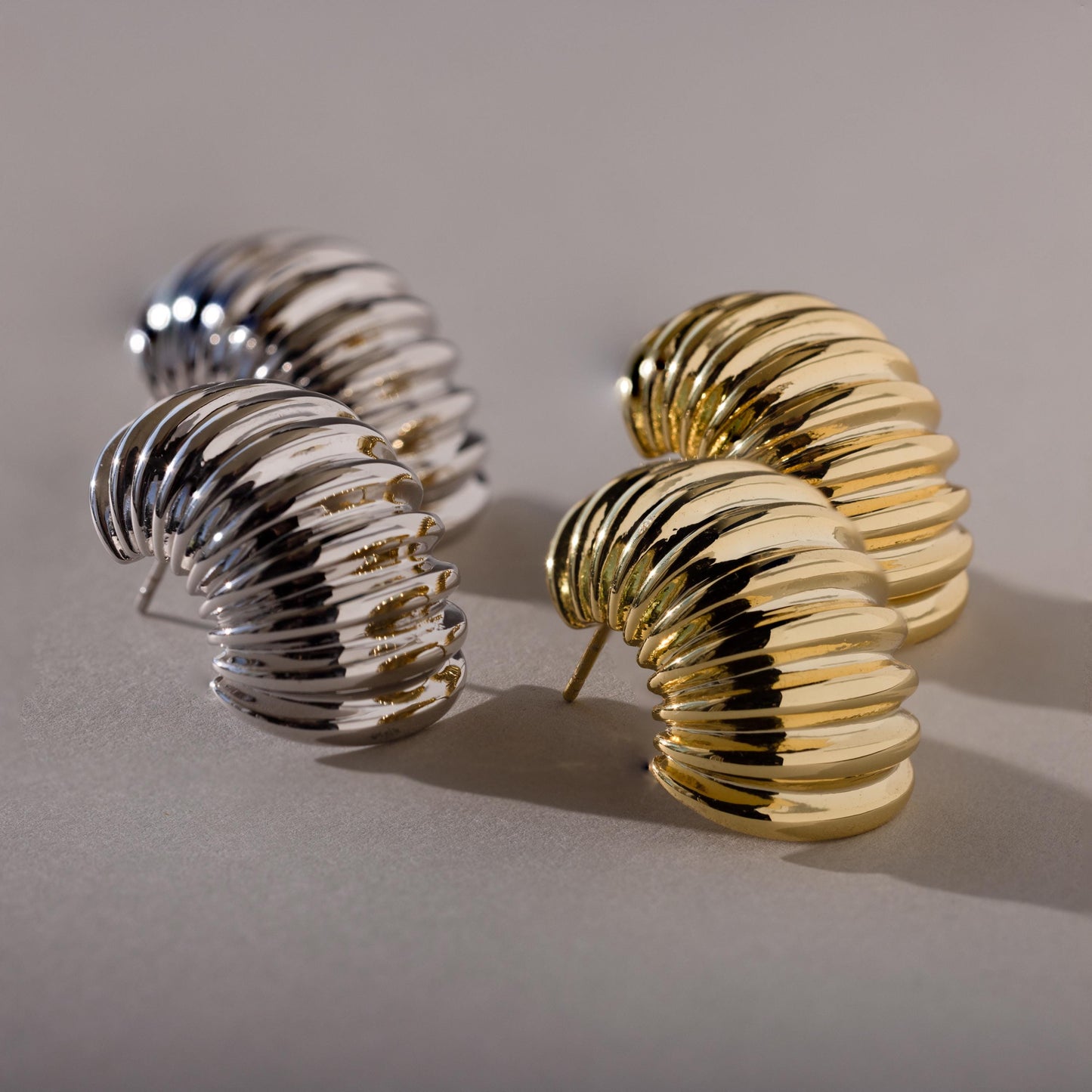 Chunky Ribbed Hoops