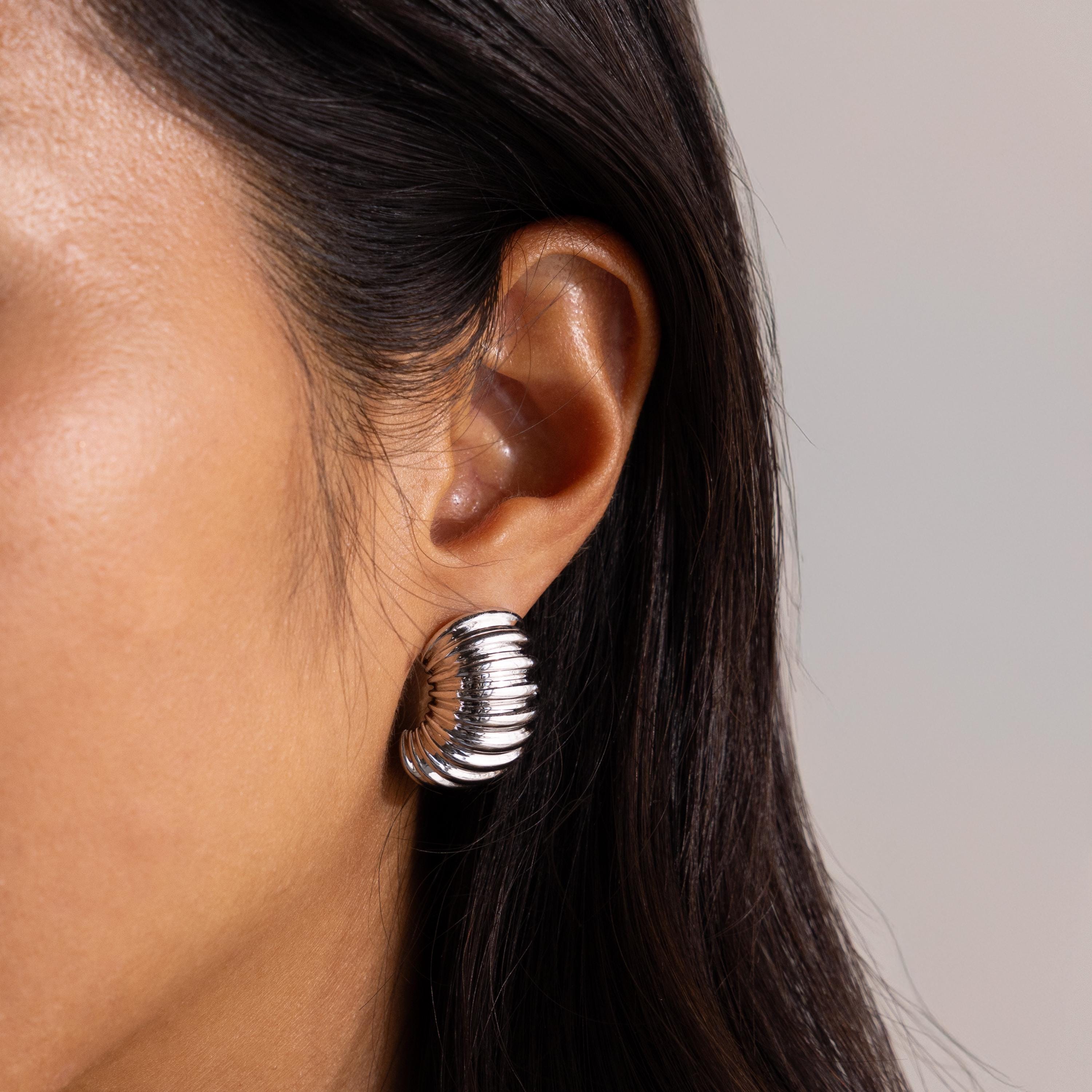 Chunky Ribbed Hoops