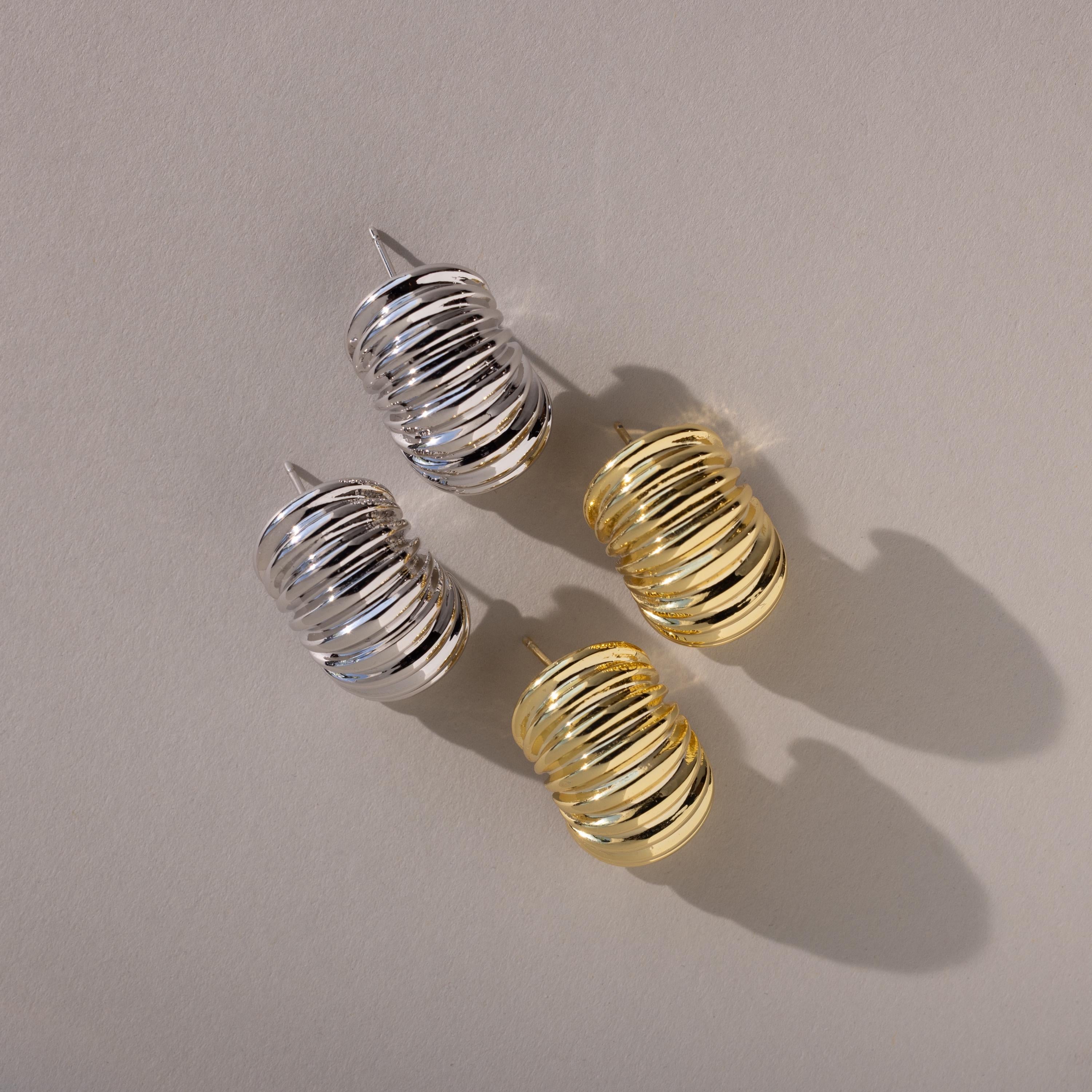 Chunky Ribbed Hoops