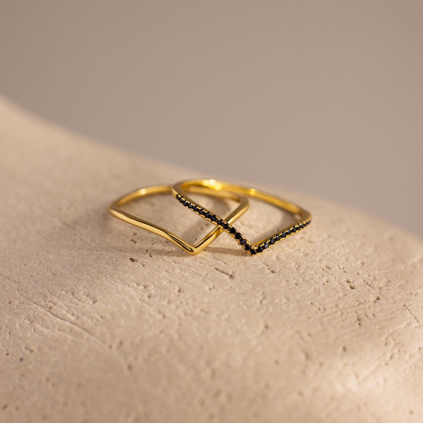 Onyx Chevron Ring Set