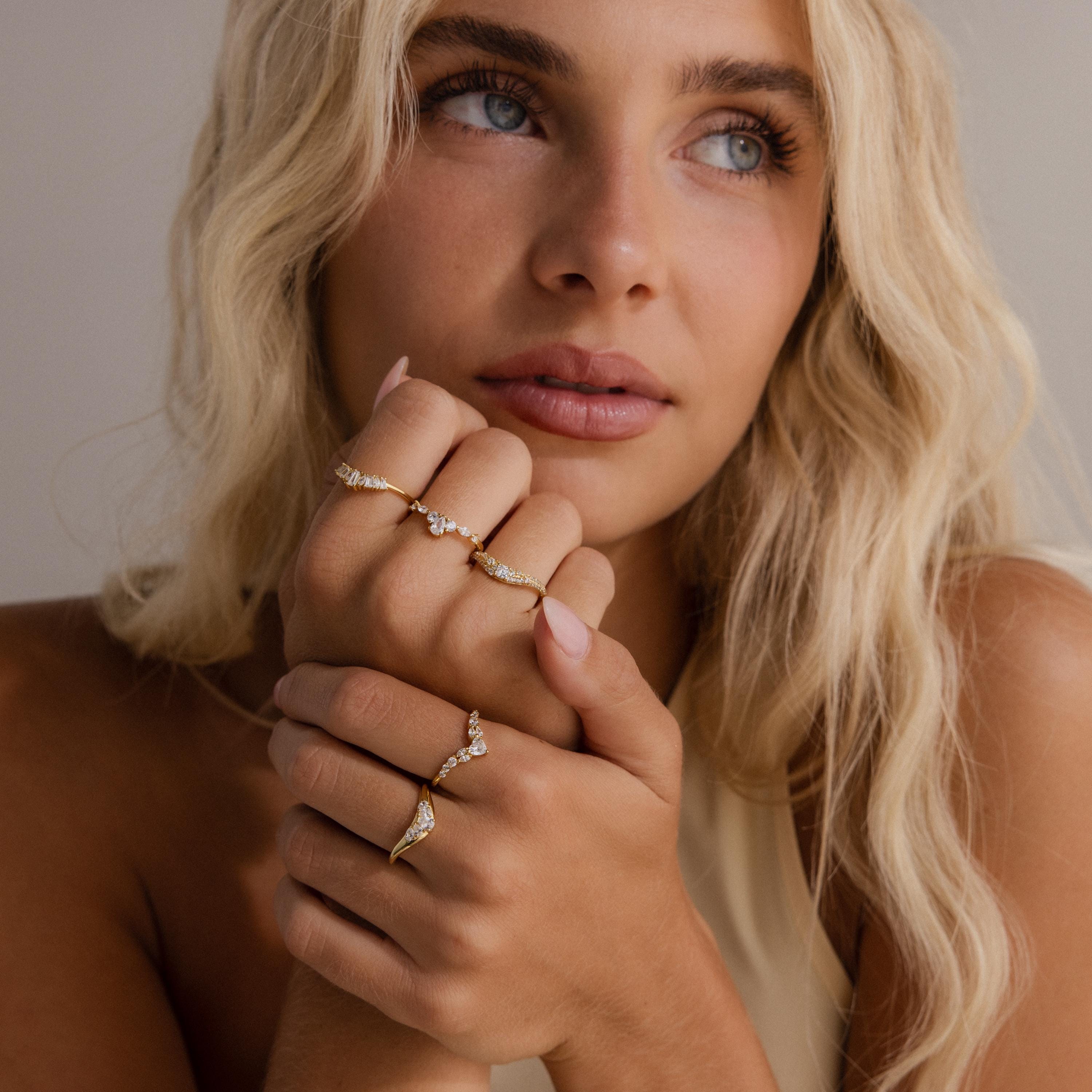 Heart Curve Cluster Ring