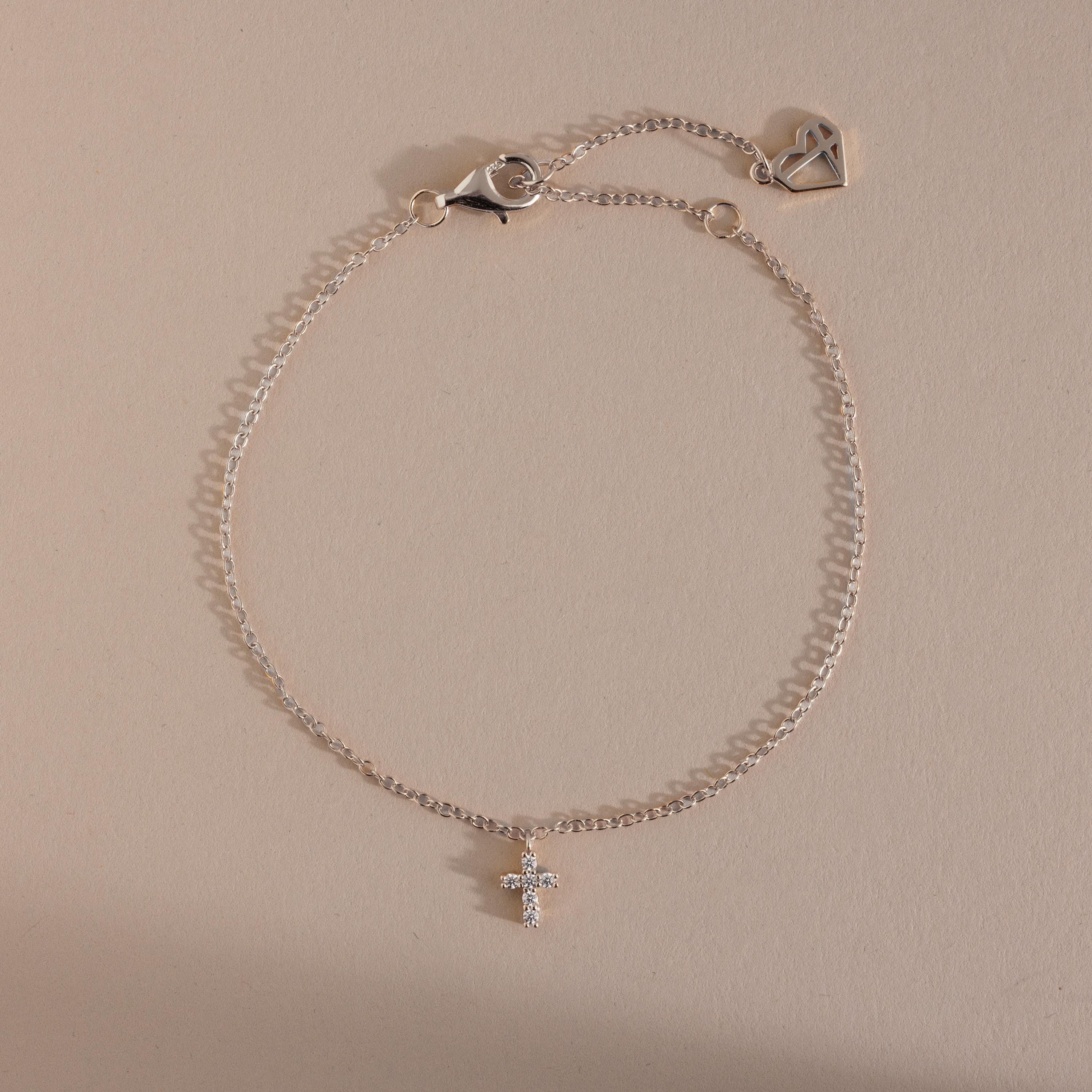 Dainty Cross Charm Bracelet