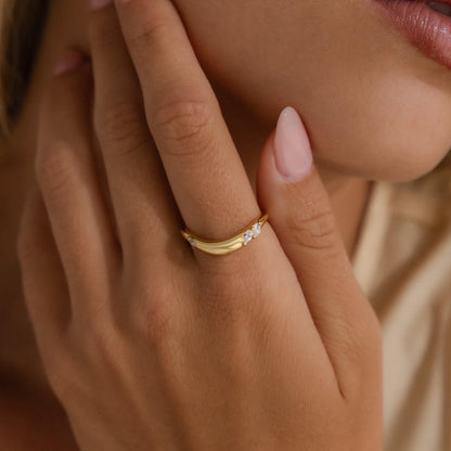 Organic Diamond Curve Ring