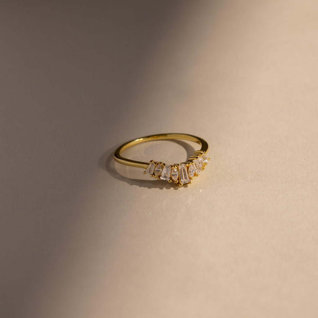 Art Deco Curve Diamond Ring