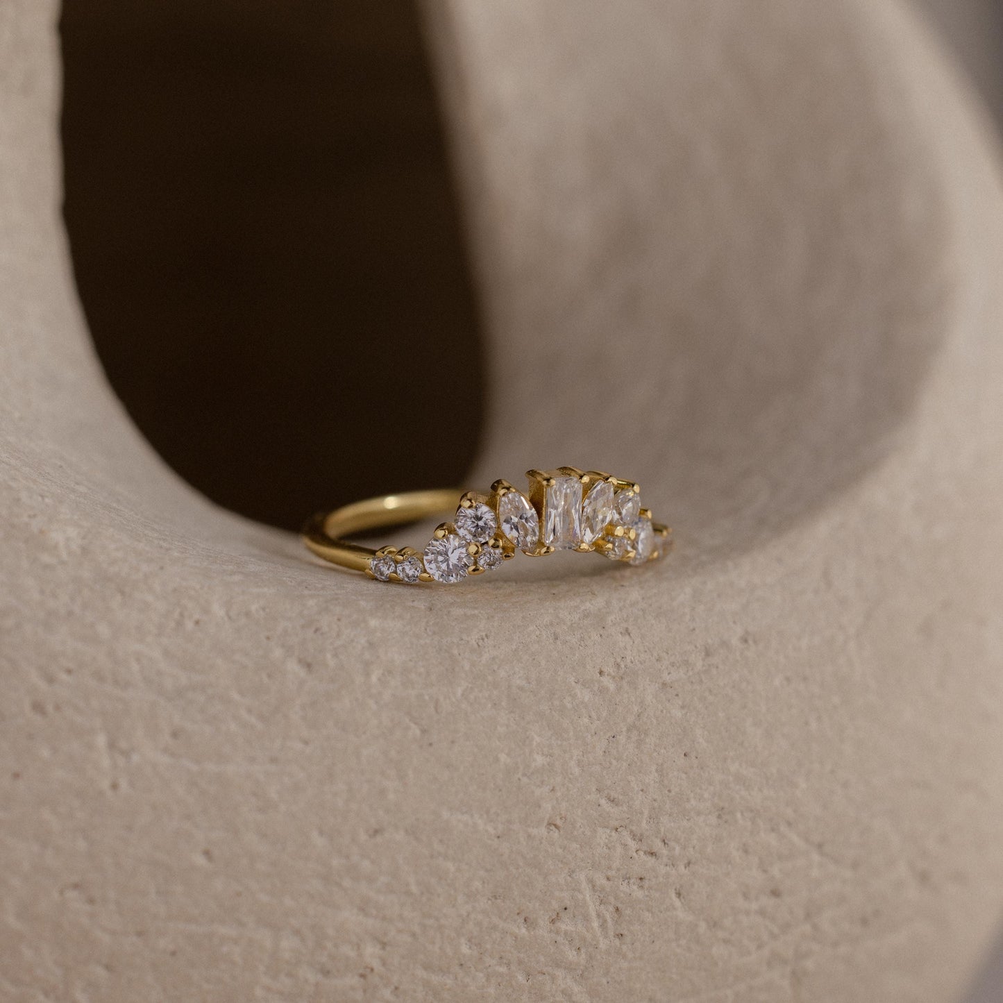 Diamond Curve Cluster Ring