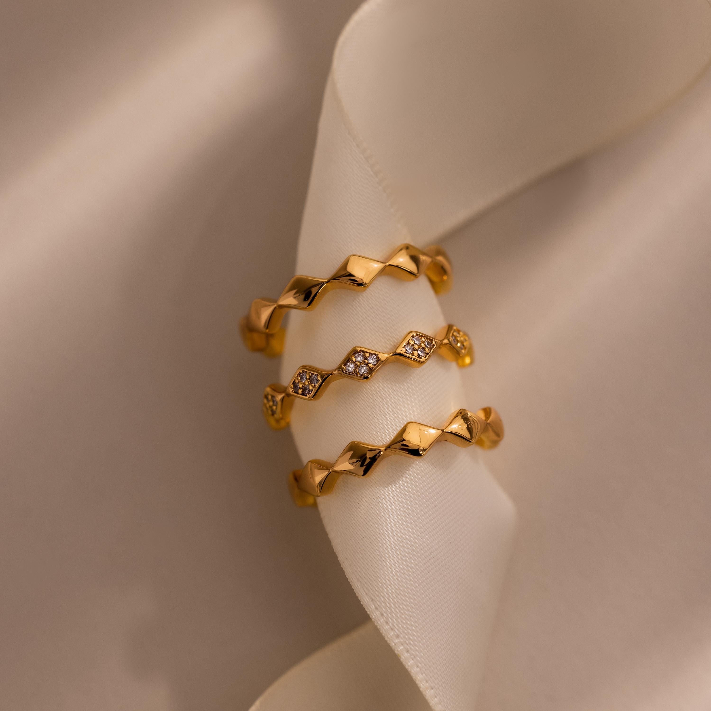 Diamond Wave Eternity Ring Set