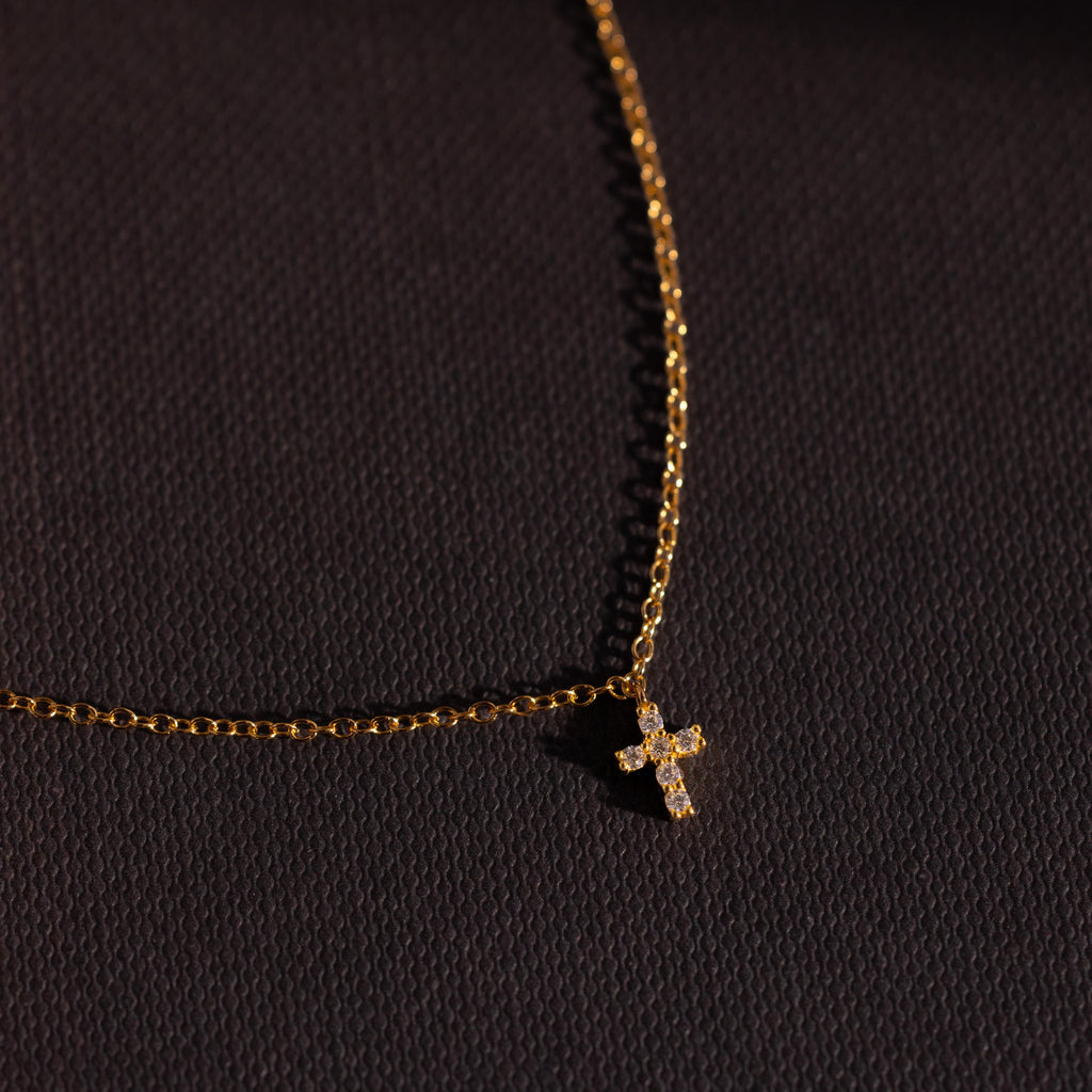 Dainty Cross Charm Bracelet