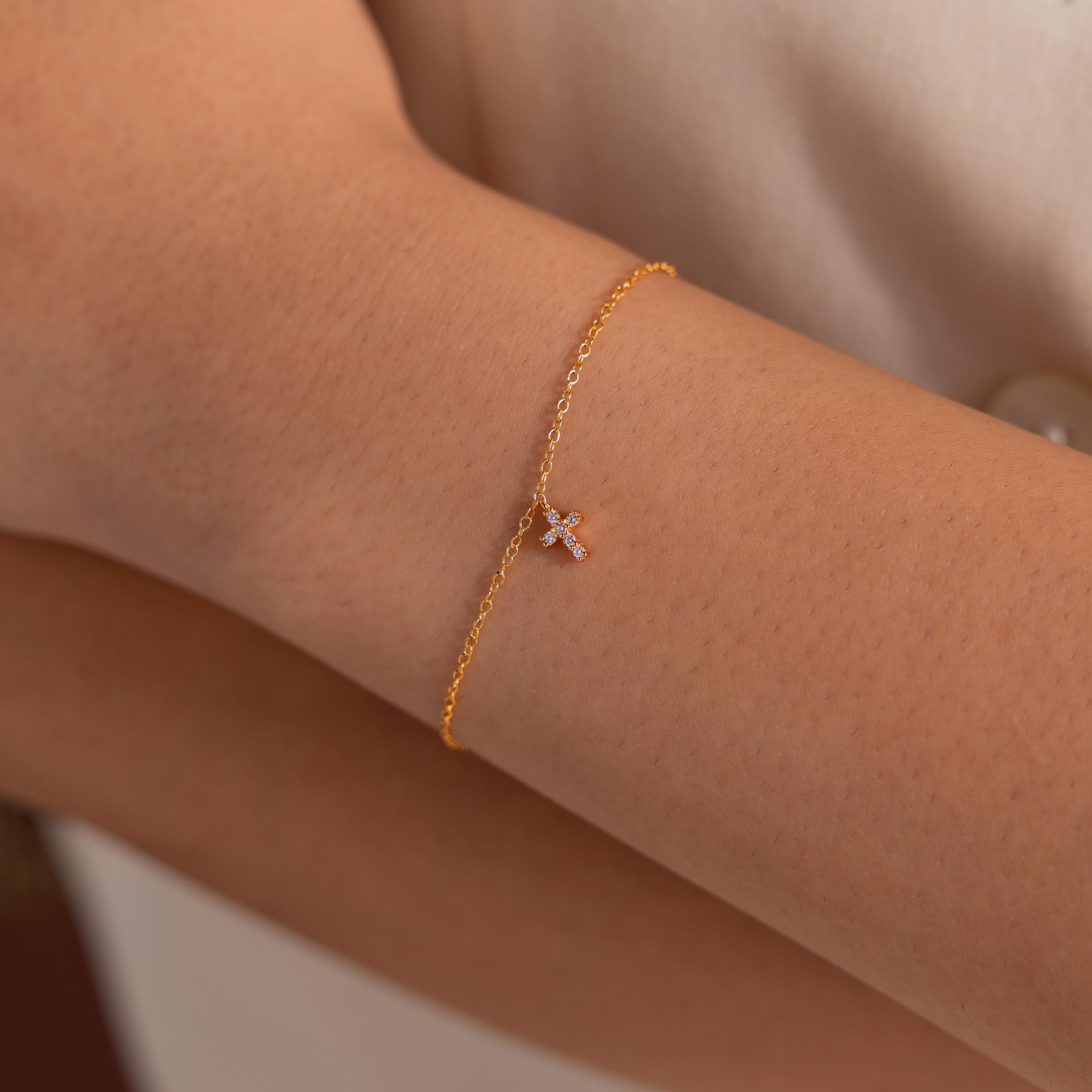 Dainty Cross Charm Bracelet