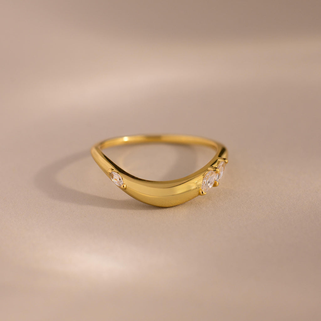 Organic Diamond Curve Ring