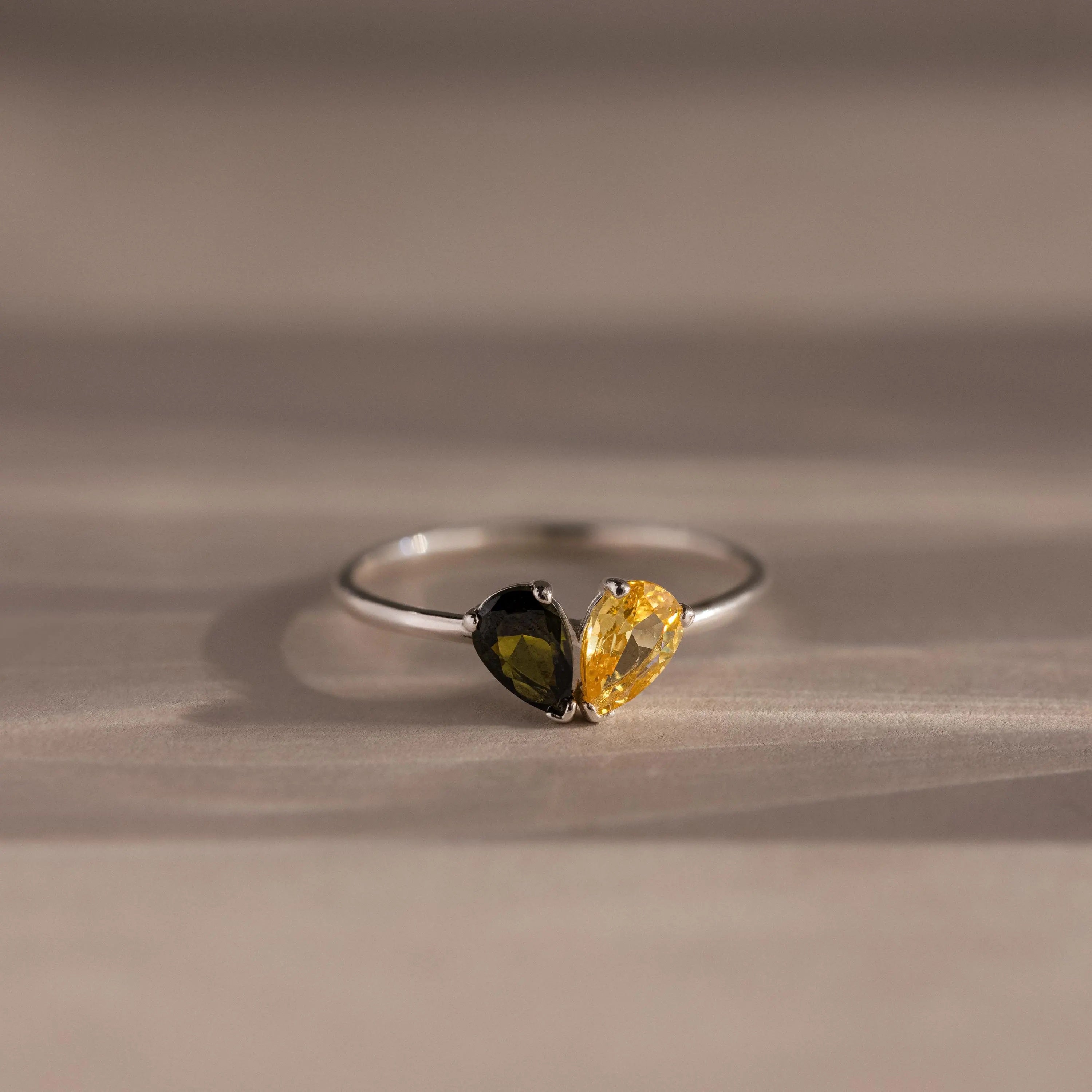 Toi et Moi Teardrop Heart Ring
