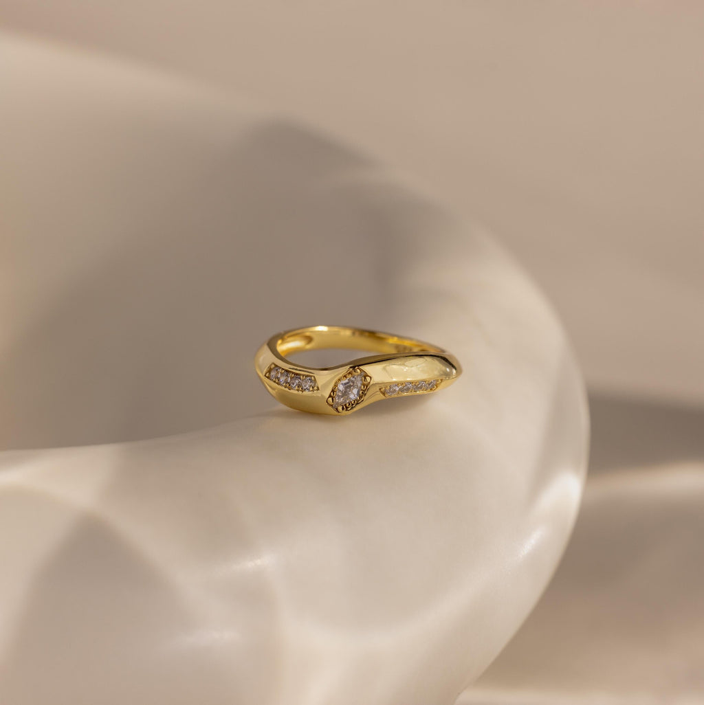 Art Deco Diamond Wave Ring