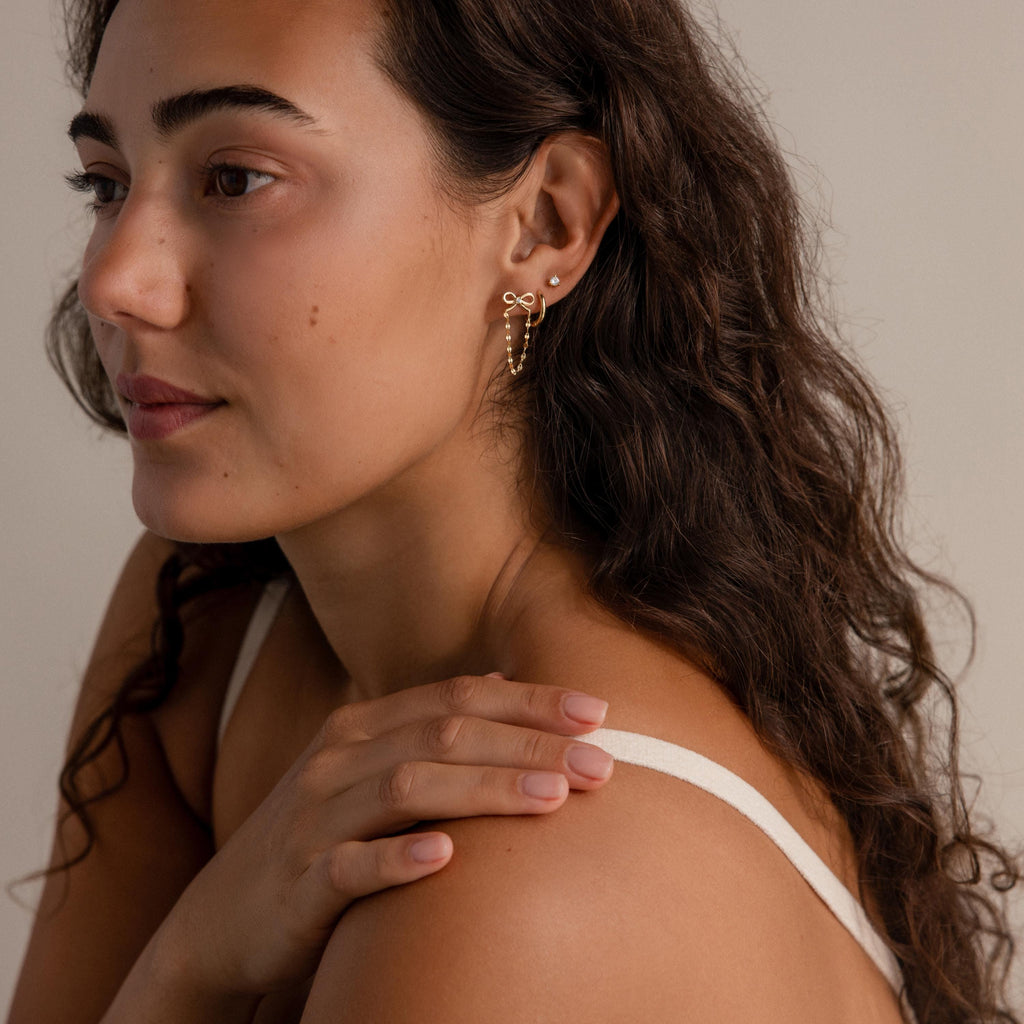 Bow Chain Studs