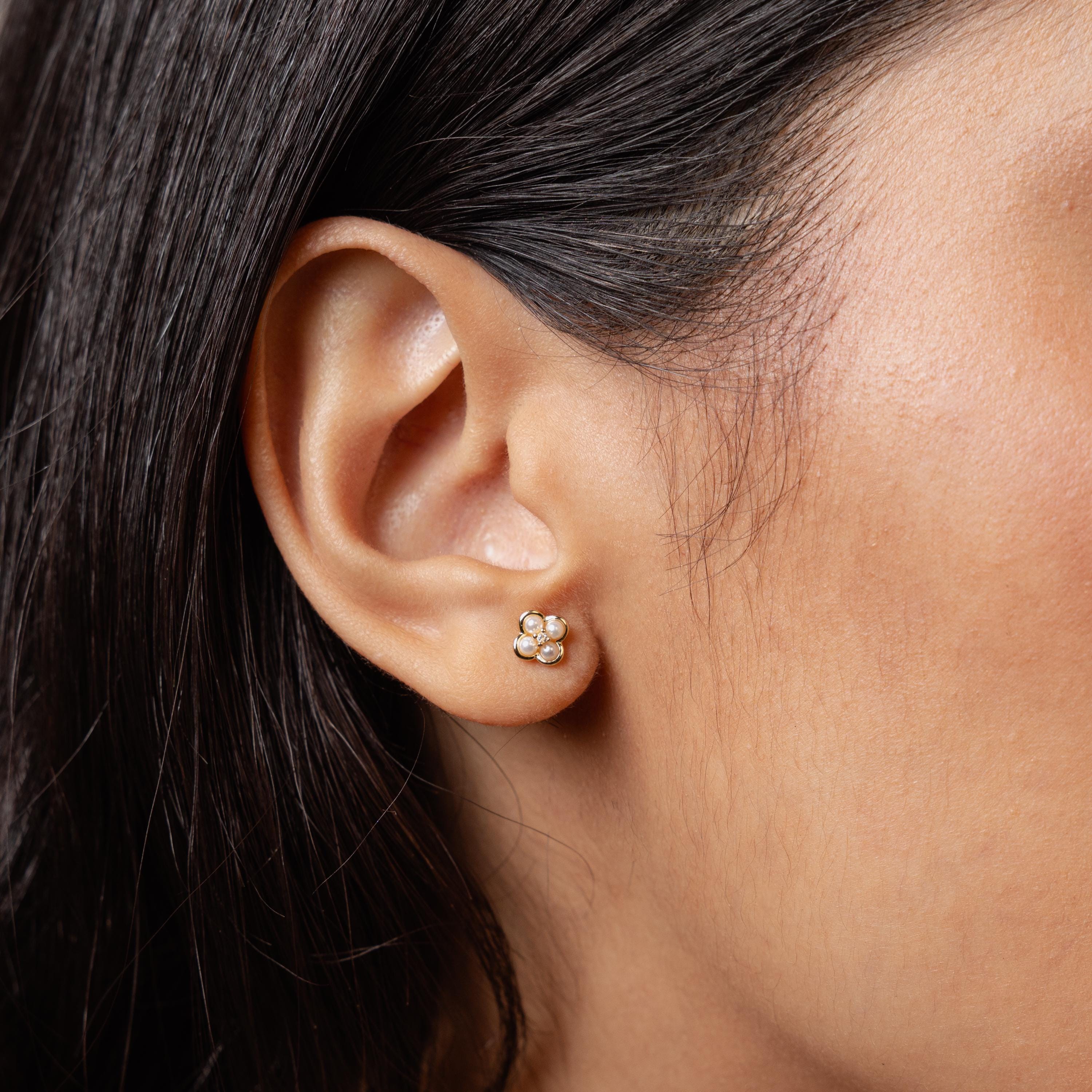 Rounded Pearl Flower Studs