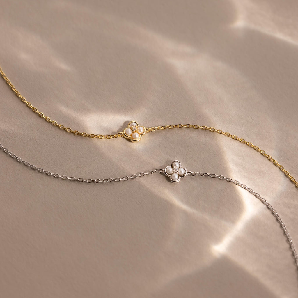 Rounded Pearl Flower Bracelet