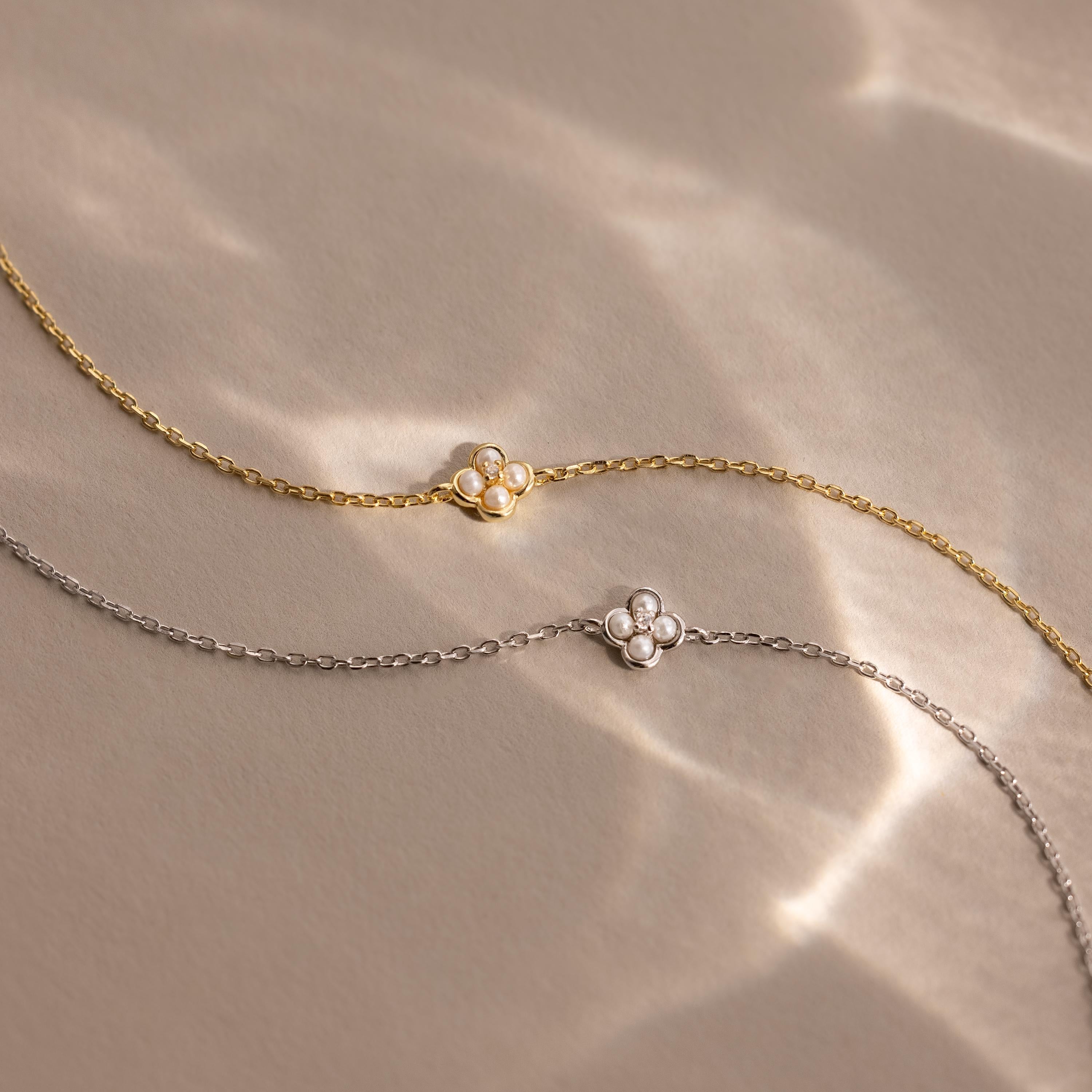 Rounded Pearl Flower Bracelet