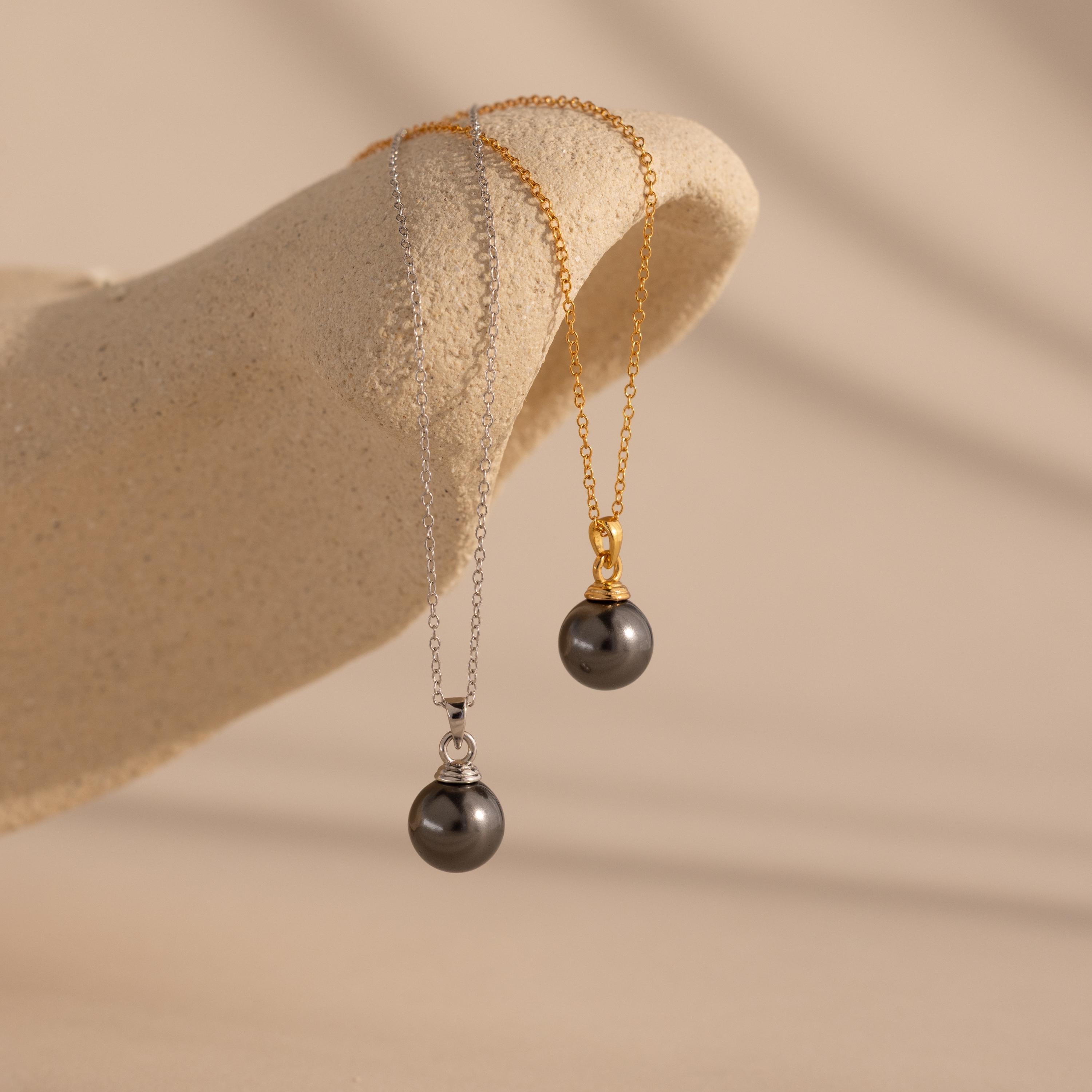 Midnight Pearl Necklace