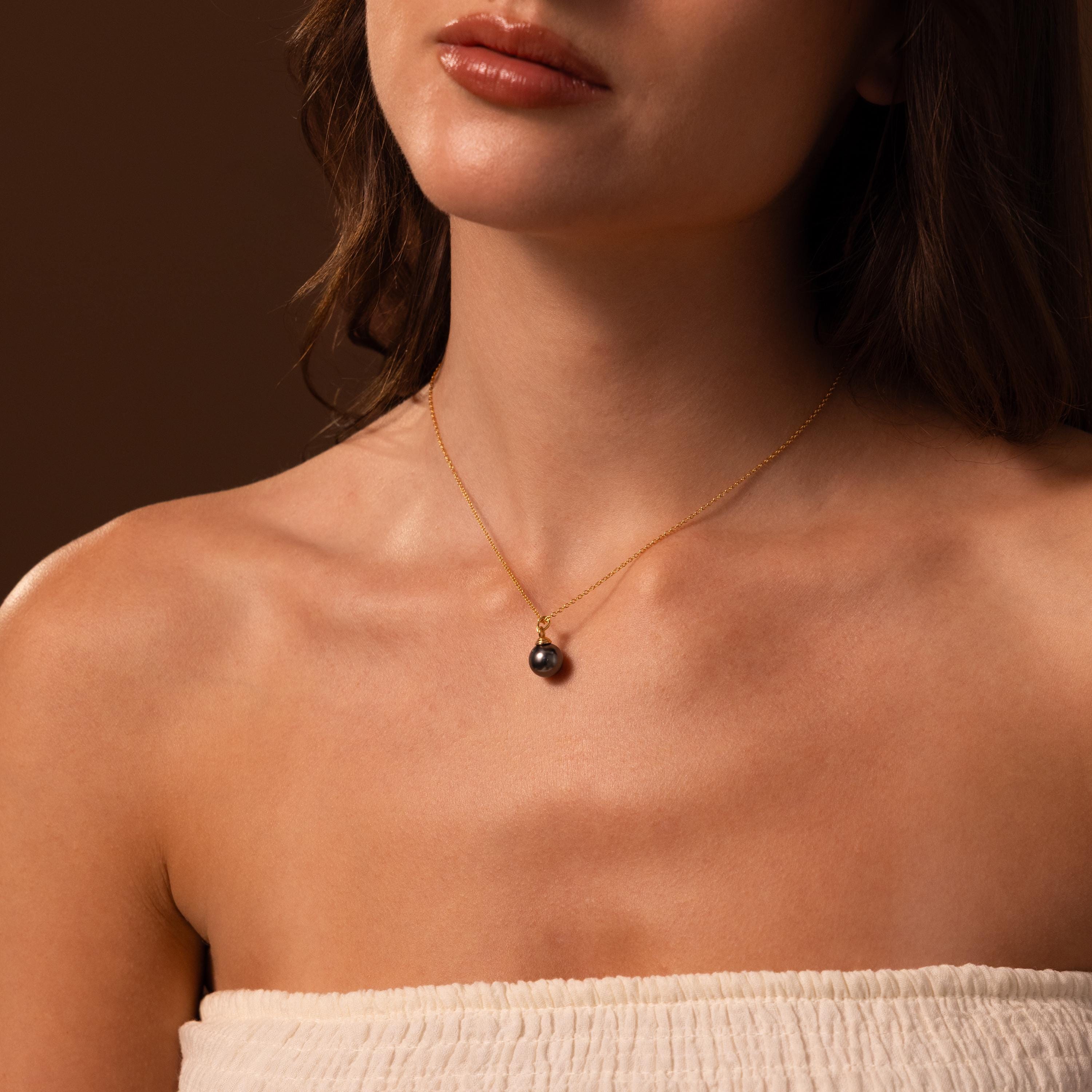 Midnight Pearl Necklace