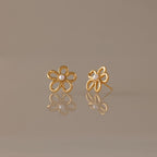 Lila Flower Pearl Studs