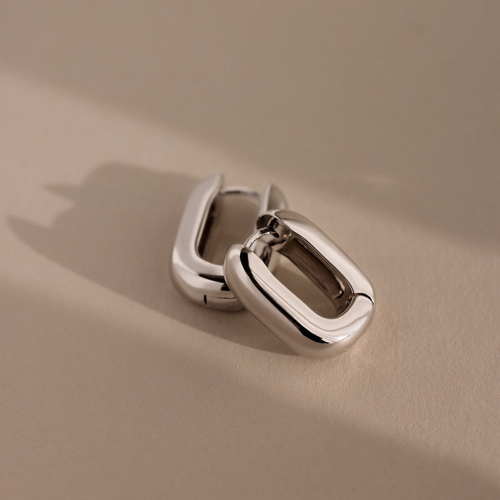 Bold Link Hoops