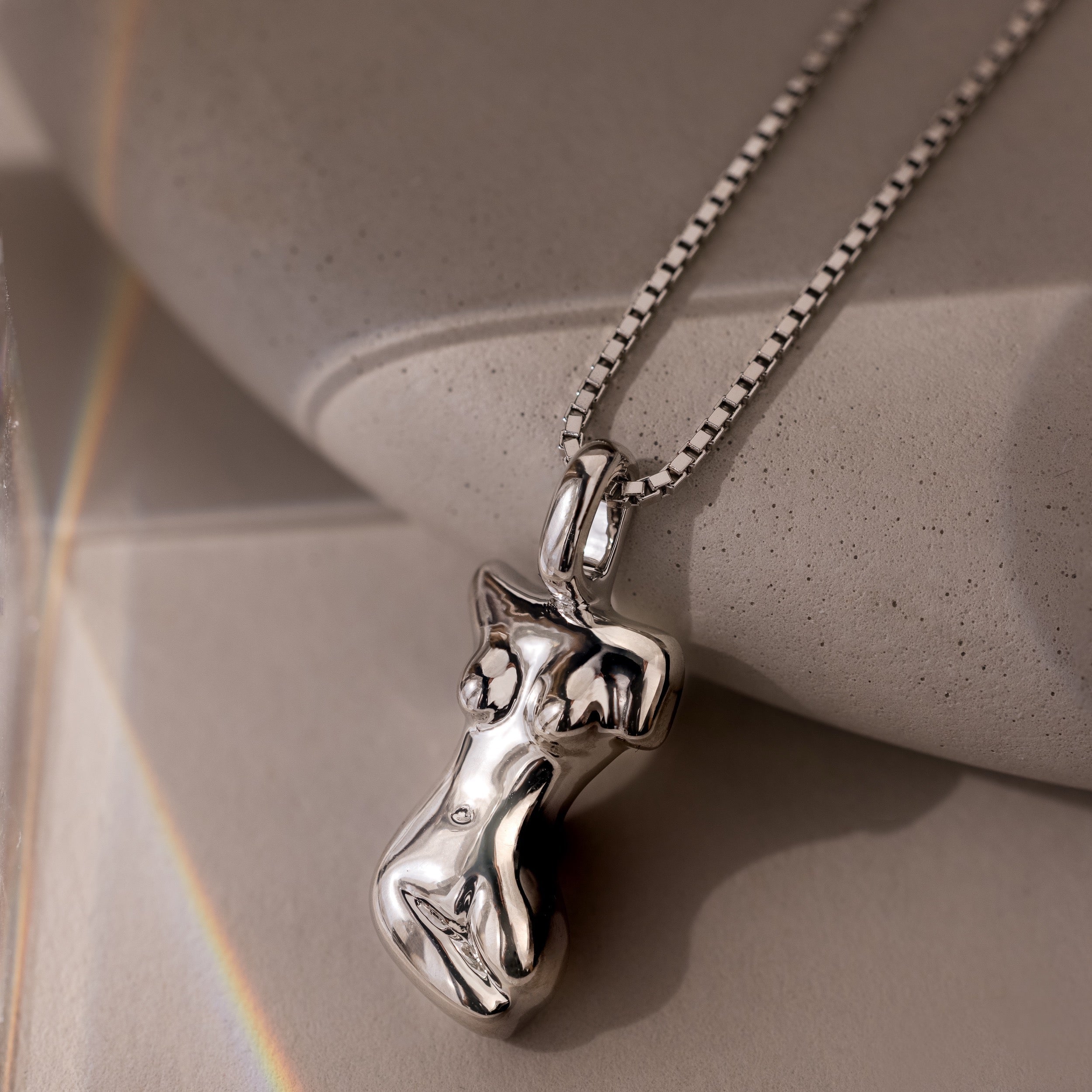 Kinn Body Necklace in Silver