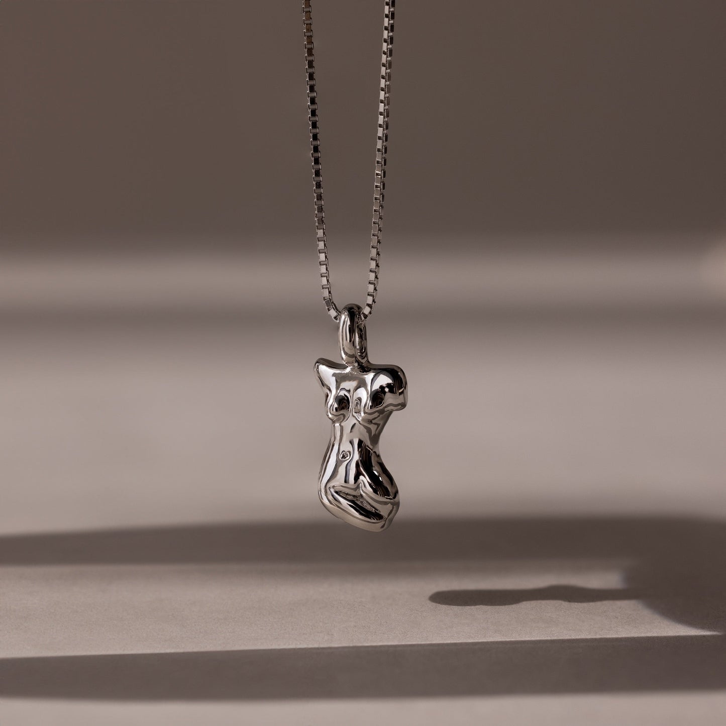 Kinn Body Necklace