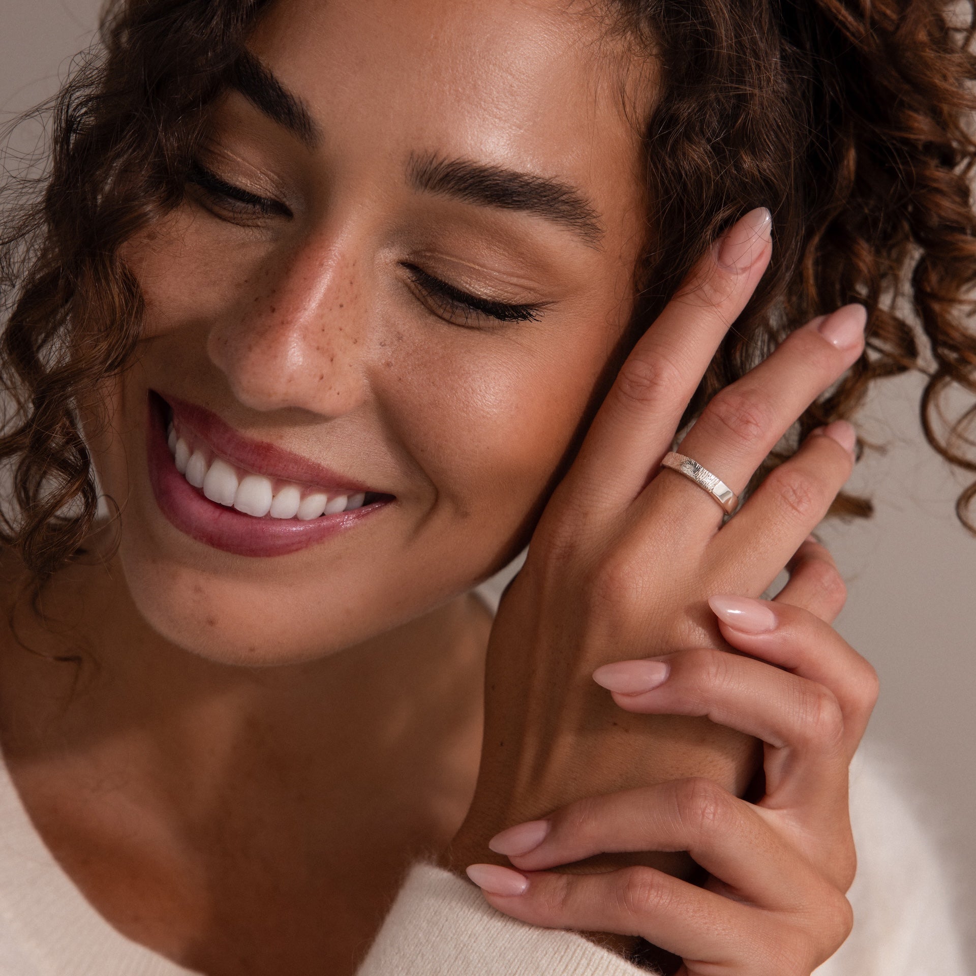 Organic Fingerprint Band