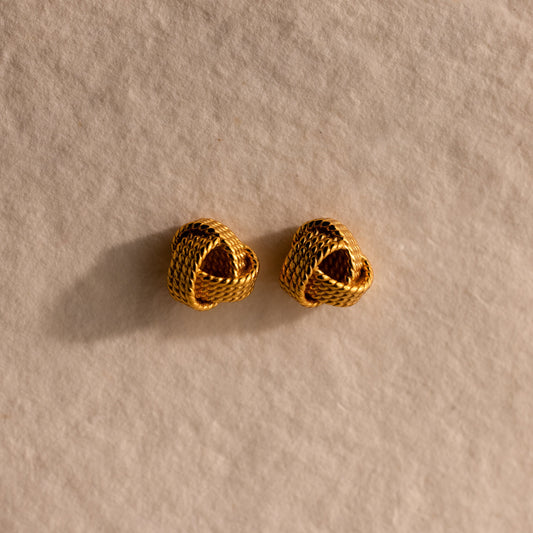 Rope Knot Studs
