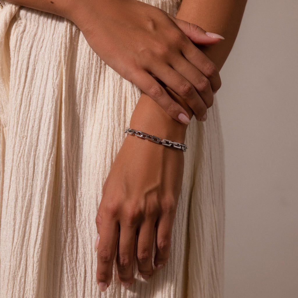 Eternal Link Bracelet